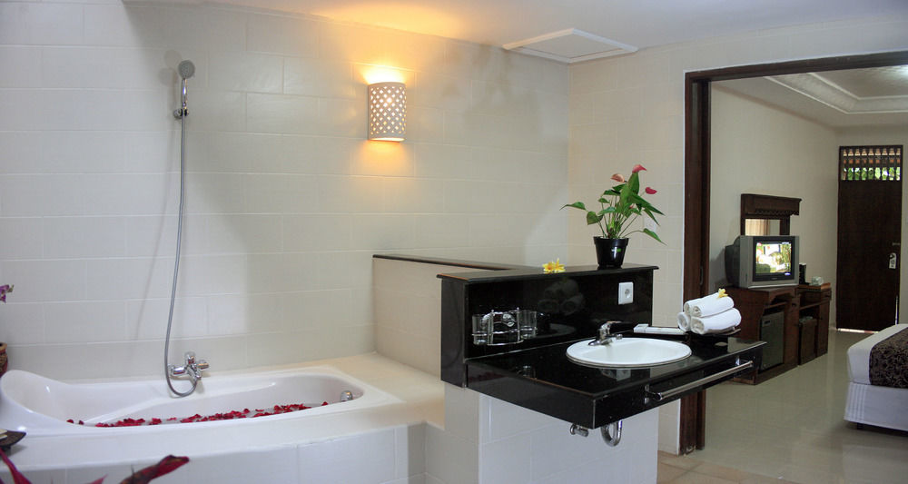 Hotel The Taman Ayu Kerobokan Exterior foto